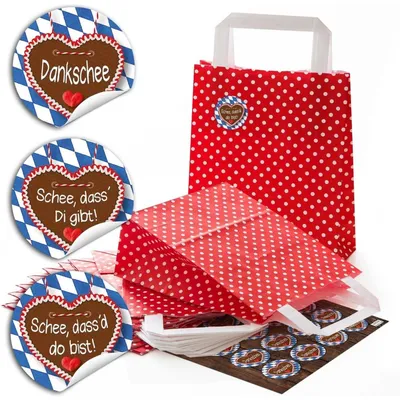 Produktbild von 24 kleine rote Papiertüten Geschenk-Tüte Geschenk-Säckchen 18 x 8 x 22 cm Papiertaschen + 24 Aufkleber SCHÖN DASS DU DA BIST grau HERZ Verpackung Gastgeschenk Mitgebsel Fest FeierBayerisch "Schee dass'd do bist"