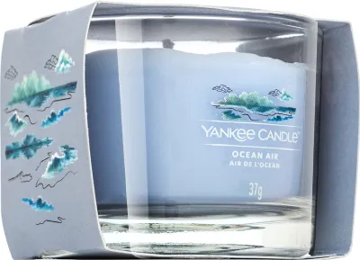 Image de Yankee Candle Ocean Air: l'essenza fresca del mare in un votivo elegante