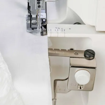 Obrázek produktu pro Vodič pro řasení pro overlock Janome AT2000D