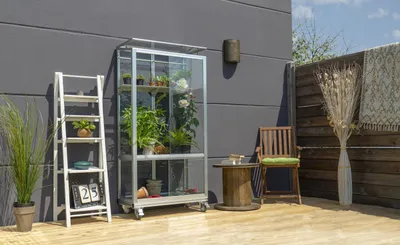 Produktbild von Vitavia Balkon- und Anlehn-Gewächshaus "Stad" aluminium eloxiert 3 mm ESG mit Rollfundament