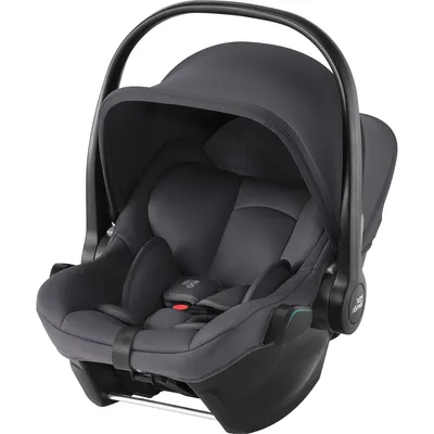 A Britax Römer BABY-SAFE CORE infant car seat is shown against a white background.