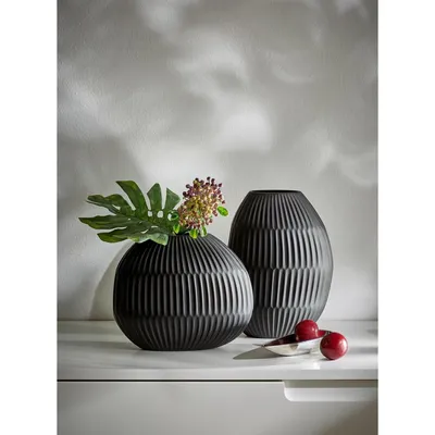 Produktbild von Philippi Noir Vase, quer Glas, mundgeblasen, mattbeschichtet, schwarz  166018
