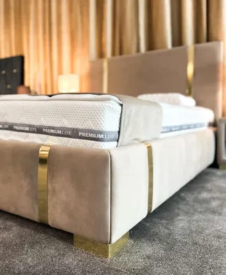 Produktbild von Schlafzimmer Set Beige Bett Elegantes 2x Nachttische Luxus Möbel Modern 3tlg.
