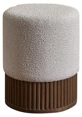 Produktbild von Hocker aus massivem Mindi-Holz