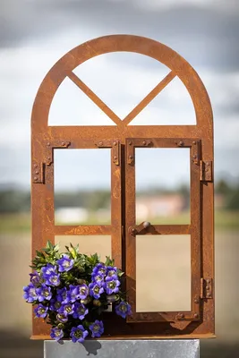 Produktbild von Deko Rundbogen Fenster 45 cm hoch zum Öffnen auf Platte Sprossen Rost Edelrost Gartendeko Wetterfest Fensterrahmen Metallfenster
