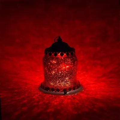 Productafbeelding van Vintage LED Lantaarn Klokvormig - Rood - Ø 11 cm x H 19 cm