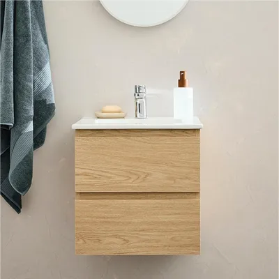 Produktbild von Waschtisch 45cm und verchromte Armatur SORRENTO