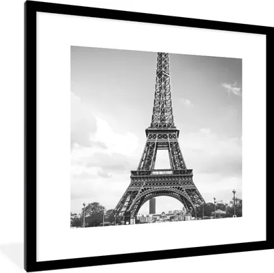 Produktbild von MuchoWow® Gerahmtes Poster Der Eiffelturm zwischen den Wolken 40x40 cm - Poster mit Schwarzem Bilderrahmen Wandposter Rahmen Foto Bilder - Poster - Plakat im Rahmen