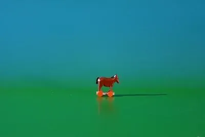 Produktbild von Holzfigur Reifentier Pferd Höhe 2,6cm