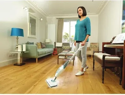 Produktbild von BLACK+DECKER FSM1615-QS Dampfbesen, Multi-Oberflächen, 300W, 6M Kabel, 350 ml Tank, 2 Zubehörteile