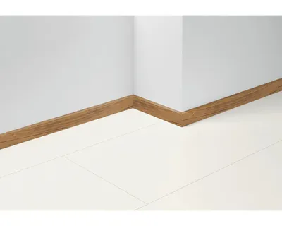 Produktbild von Sockelleiste SL5 Eiche D081 2200 x 50 x 16 mm