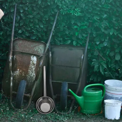 Obrázok produktu pre Protisklzová sprchová stolička pre seniorov, plastová stolička