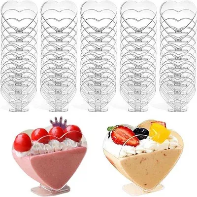 Produktbild von Allecto Plus – Dessertgläser aus Kunststoff, 80 ml, Herzform – 50 Stück – Wiederverwendbar – Transparent – Für den Hausgebrauch – Ideal für Pudding, Eis – Dessertgläser für Feiern.