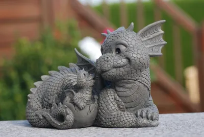 Produktbild von Gartendrache "Mutter mit Kind" - Gartenfigur, Drache