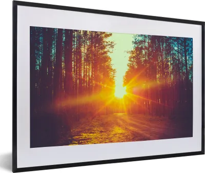 Produktbild von MuchoWow® Gerahmtes Poster Sonnenuntergang - Bäume - Wald - Natur 60x40 cm - Poster mit Schwarzem Bilderrahmen Wandposter Rahmen Foto Bilder - Schlafzimmer - Plakat in Rahmen - Drucken