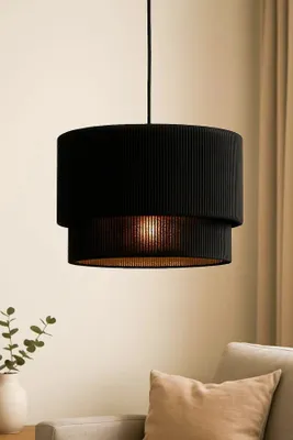 Image de Opviq, suspension moderne noire, hauteur réglable de 22 à 60 cm, Ø 35 cm, corps en plastique, abat-jour en raphia, douille E27, 40 W max., IP20, idéale pour les hôtels et les intérieurs modernes.