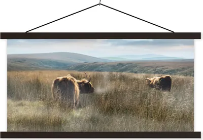 Produktbild von MuchoWow® Textilposter Schottische Hochlandrind - Nebel - Gras 120x60 cm mit schwarzem Rahmen - Dekoration Schlafzimmer