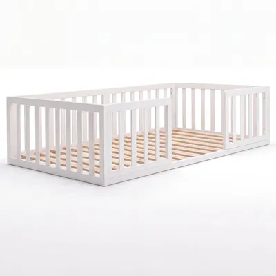 Produktbild von roba Bodenbett weiß aus Holz 140 x 200 cm - Montessori Kinderbett, KI-generiertes Bild