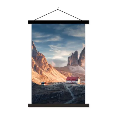 Produktbild von MuchoWow® Textilposter Haus - Berge - Landschaft 120x180 cm mit schwarzem Rahmen - Fotos