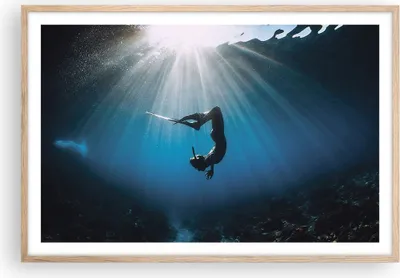 Produktbild von Gerahmtes Poster - Rahmen in heller Eiche - Flossen Boden Taucher - 91,5x61 cm - Wand Bild - Wanddeko - Wandbilder - Kunstposter - Wandposter - Bilderrahmen - Bilder - Kunstdruck - P2NAA91x61-5097