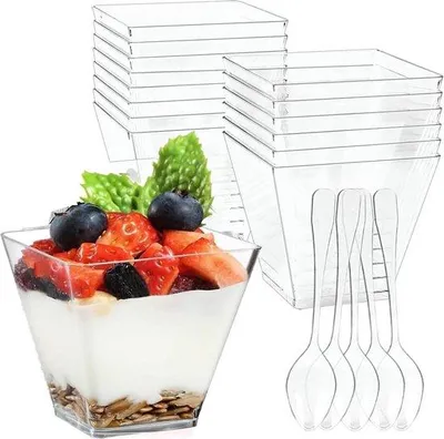 Produktbild von Plastik Dessertgläser 160ml mit Löffeln für Mousse und Pudding