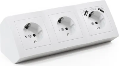 Zdjęcie produktu dla Blok gniazd McPower "Flair", natynkowy, biały, 3-drożny styk uziemiający + 2x USB