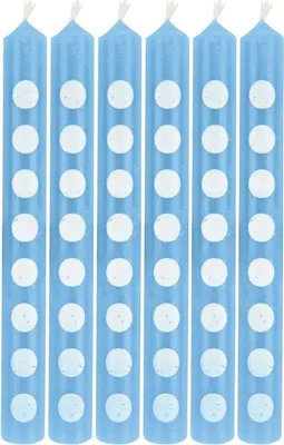Produktbild von 12 Kuchenkerzen Hellblau mit weißen Punkten