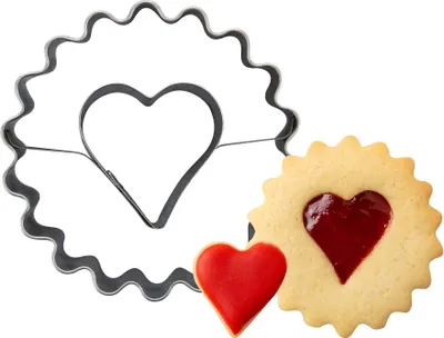 Produktbild von Zenker Ausstecher Linzer mit Herz  Edelstahl Ausstecher für Weihnachtsplätzchen  2in1 Ausstecher für Terassenplätzchen  Perfekt für Linzer-Plätzchen  Ideal zum Backen an Weihnachten