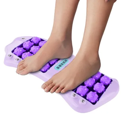 Image de Rouleau de massage pour les pieds avec 24 rouleaux pour la relaxation musculaire