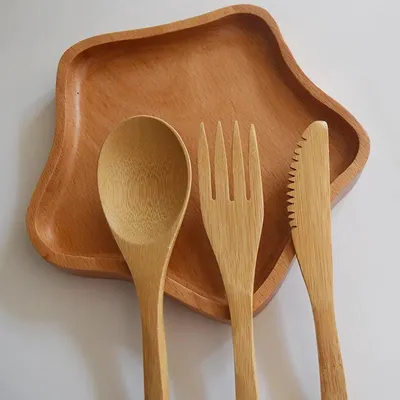 Produktbild von CHPN - Besteckset - Besteckset - 3-teilig - Bambus - Besteck - Gabel, Löffel und Messer - Perfekt für unterwegs - Mit praktischer Aufbewahrungstasche
