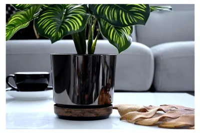 Produktbild von Blumentopf 14 cm Duo Schwarz mit Rostiger Rinde, dekorativ, aus Recycling, mit Drainage und Untersetzer, handbeklebt, Spiegeleffekt, Hochglanz, modern
