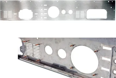 Zdjęcie produktu dla Deska rozdzielcza ze stali nierdzewnej Jeep CJ 76-86