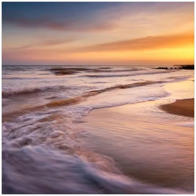 Produktbild von Wallario Magnet für Kühlschrank / Geschirrspüler, magnetisch haftende Folie - 60 x 60 cm, Motiv: Sonnenuntergang am Strand - Abendspaziergang