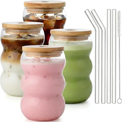 Immagine prodotto di Set di 4 bicchieri per latte macchiato, capacità 550 ml, in vetro trasparente con coperchio e cannuccia, lavabili in lavastoviglie