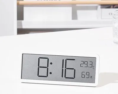 Zdjęcie produktu dla Zegar ścienny, 20,2 × 2 × 8 cm, zegar na rękę z wyświetlaczem temperatury i wilgotności, biały.