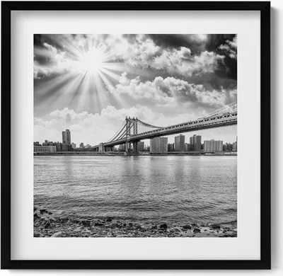 Produktbild von Schwarz-weiße Brooklyn Bridge in New York– Wandbild mit Rahmen – Gerahmtes Bild  – Wanddekoration – 50x50 cm –  Schwarz Rahmen