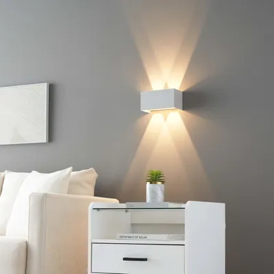 Produktbild von Weiße LED Wandleuchte mit verstellbarem Winkel IP54 dimmbar - Cubic