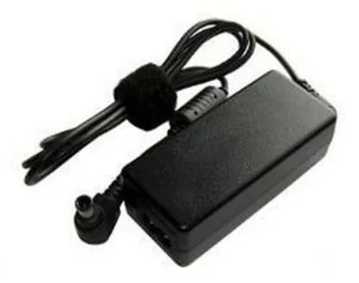 Immagine prodotto di Fujitsu 3pin AC 19V/150W adattatore e invertitore Interno Nero