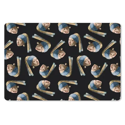 Produktbild von MuchoWow® Schreibtischunterlage Mädchen mit Perlenohrring - Muster - Vermeer 60x40 cm - XXL Mauspad - Großes Mauspad