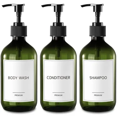 Immagine prodotto di Set da 3 dispenser per shampoo e balsamo, colore verde, capacità 500 ml, realizzati in plastica riciclata, con pompa e etichette