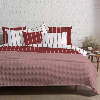 Produktbild von Traumschlaf Flanell Bettwäsche feine Streifen 200x200 cm + 2x 80x80 cm rot
