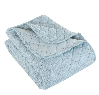 Produktbild von MOLLY Dekorative Tagesdecke 170x210cm - ein strahlend blauer Akzent in Ihrem Schlafzimmer