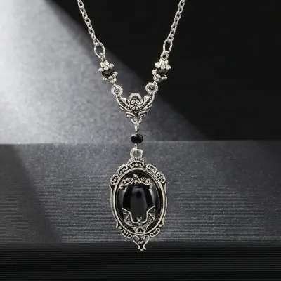 Produktbild von Halskette mit Vintage-Anhänger, exquisite Gothic-Halloween-Fledermaus-Halskette für Party