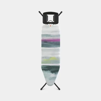 Image de Table à repasser en métal déployé, taille L 124 x 38 cm, avec cuvette pare-vapeur 'Solide'