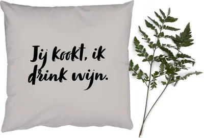 Produktbild von MuchoWow® Zierkissen Sofakissen Wohnzimmer Dekokissen 45x45 cm Du kochst, ich trinke Wein - Taupe - Zitat - Schlafpolster - Polster für das Sofa