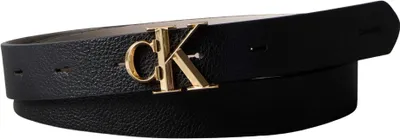 Imagen del producto de Cinturón para mujer Calvin Klein, con hebilla facetada de 2,5 cm y diseño "Pebble", con detalle de monograma en la hebilla