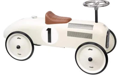 Image de Vilac porteur enfant Porteur voiture de course vintage – dès 18 mois, en bois, jouet de marque de qualité