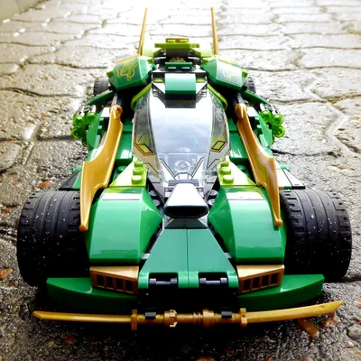 Produktbild von LEGO® NINJAGO Lloyds Nachtflitzer 70641
