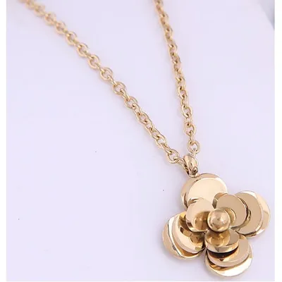 Immagine prodotto di Collana AD-21114 in Oro con Ciondolo a Rosa KP21114