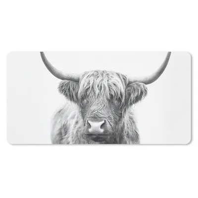 Produktbild von MuchoWow® Schreibtischunterlage Schottischer Highlander - Tiere - Hörner - Schwarz und weiß 80x40 cm - XXL Mauspad - Gaming Mauspad